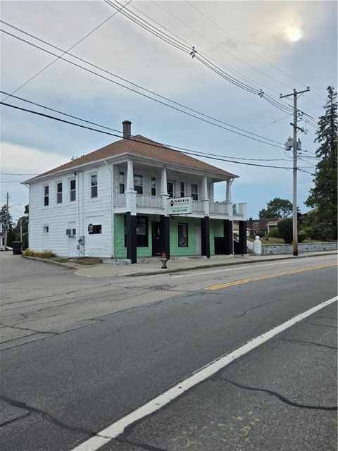 1854 Smith Street North Providence RI 02911