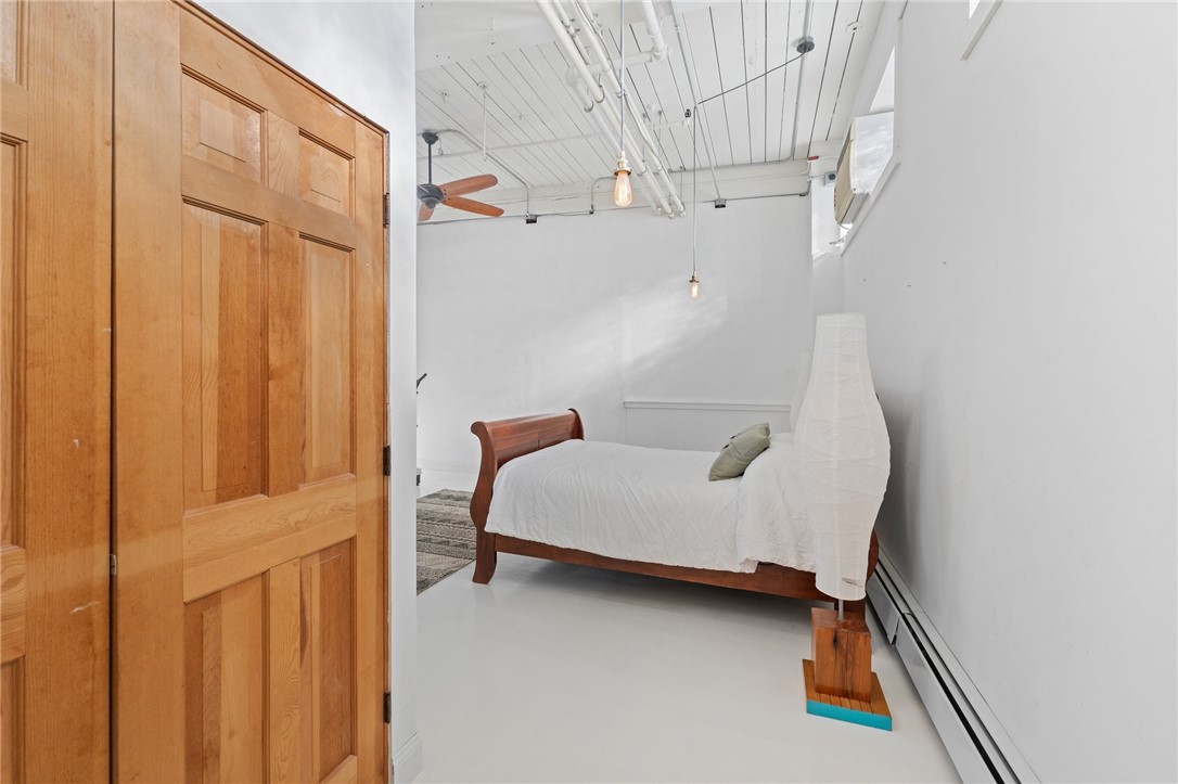 Central Falls, Rhode Island 02863, United States, 1 Bedroom Bedrooms, ,2 BathroomsBathrooms,Residential,Pending,26117