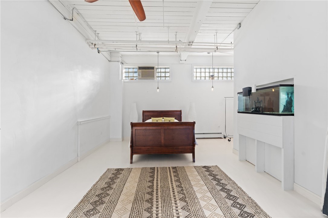 Central Falls, Rhode Island 02863, United States, 1 Bedroom Bedrooms, ,2 BathroomsBathrooms,Residential,Pending,26117