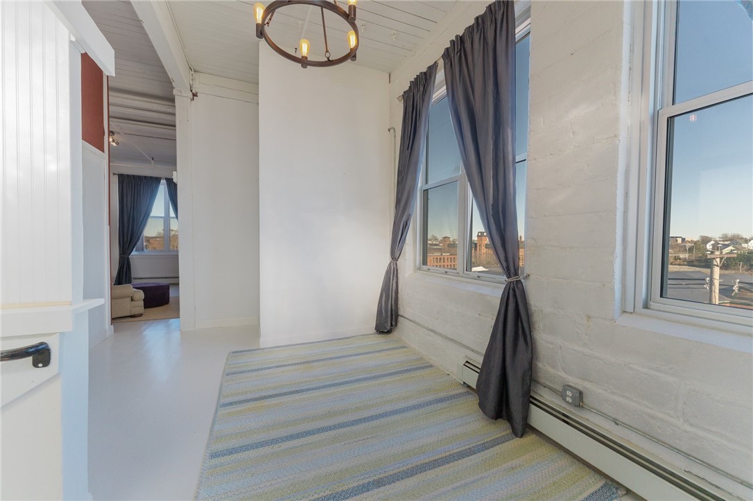 Central Falls, Rhode Island 02863, United States, 1 Bedroom Bedrooms, ,2 BathroomsBathrooms,Residential,Pending,26117