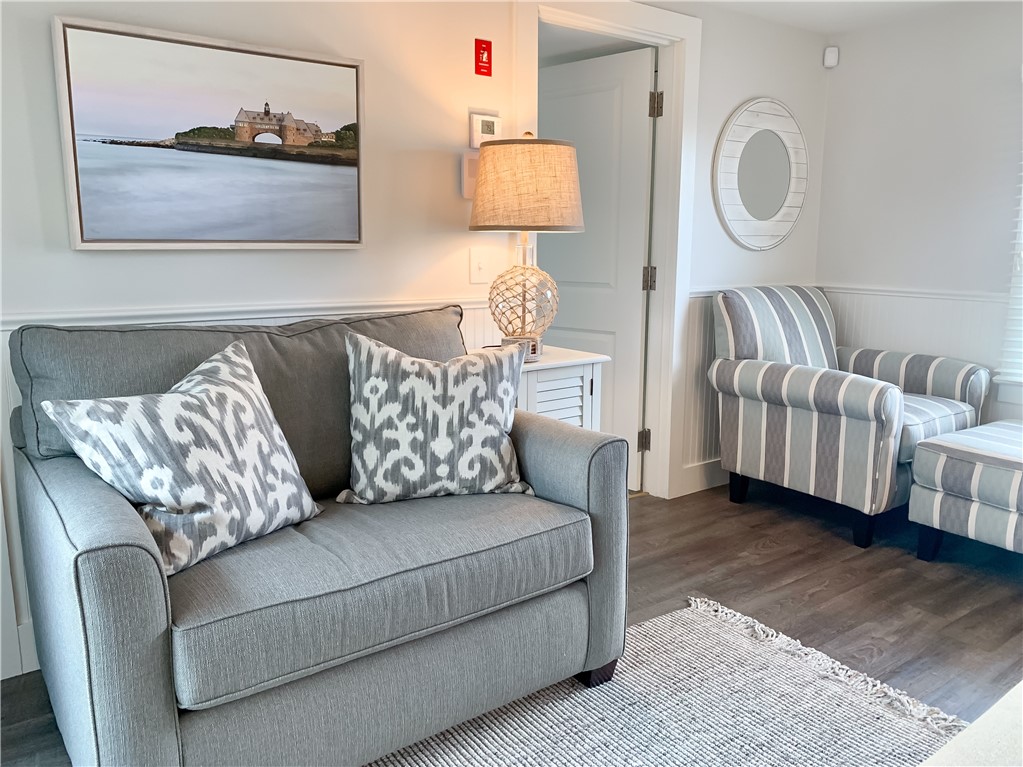 Narragansett, Rhode Island 02882, United States, 4 Bedrooms Bedrooms, ,2 BathroomsBathrooms,Residential,Active,89123