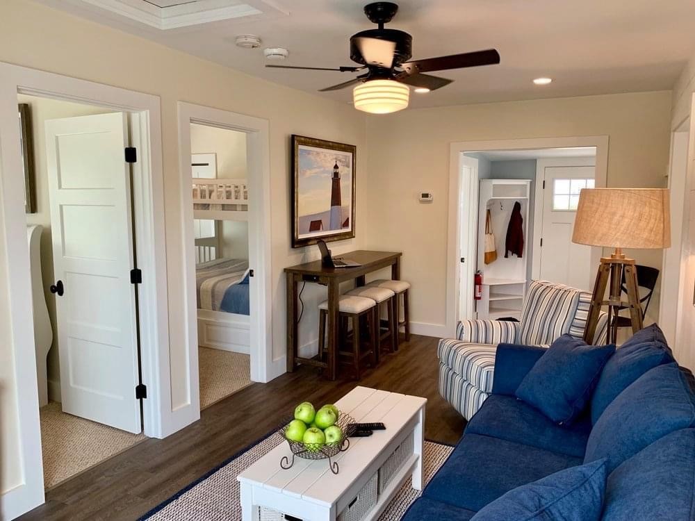 Narragansett, Rhode Island 02882, United States, 4 Bedrooms Bedrooms, ,2 BathroomsBathrooms,Residential,Active,89123