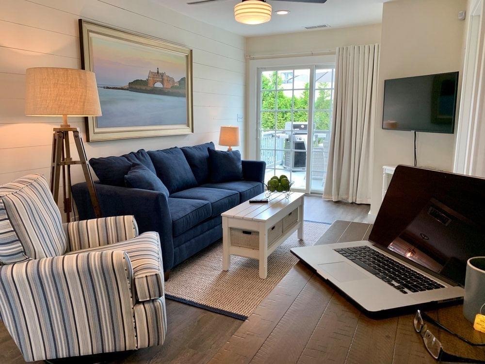 Narragansett, Rhode Island 02882, United States, 4 Bedrooms Bedrooms, ,2 BathroomsBathrooms,Residential,Active,89123