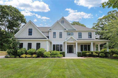 2 Bluemead Farm Lane Barrington RI 02806
