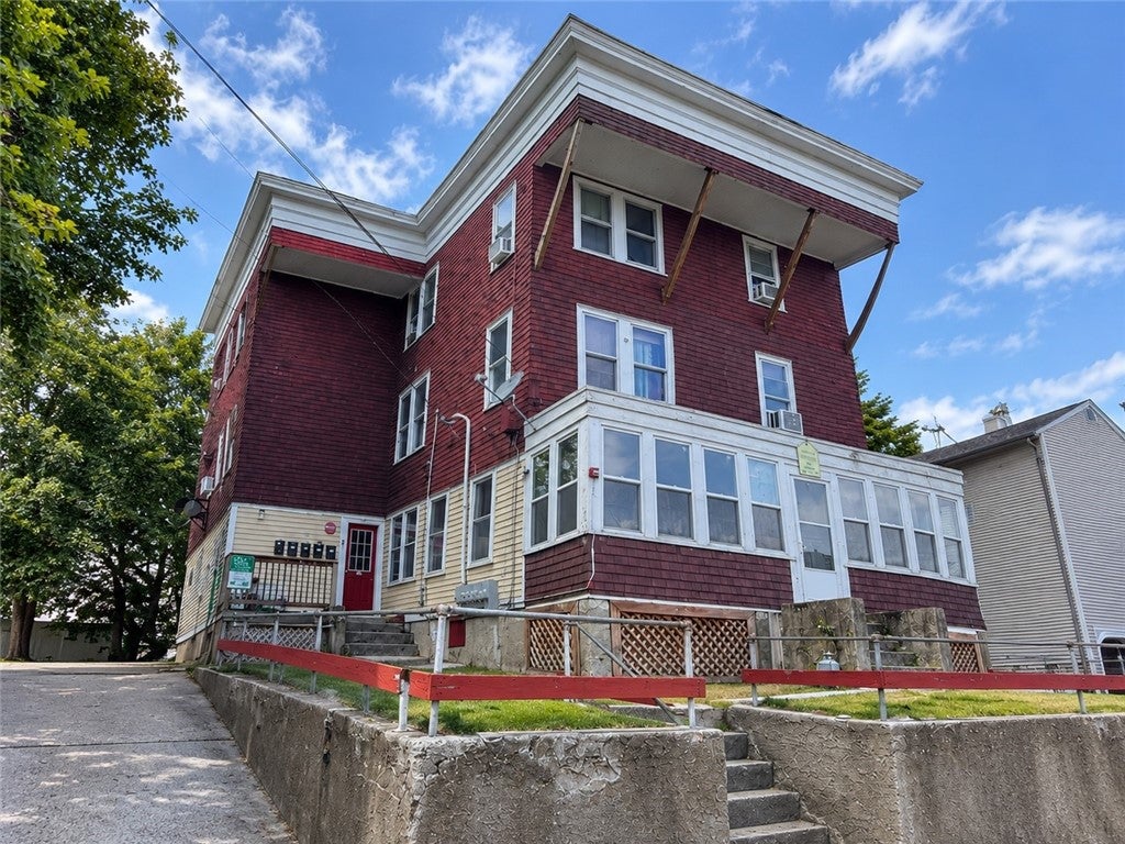 274 Diamond Hill Road