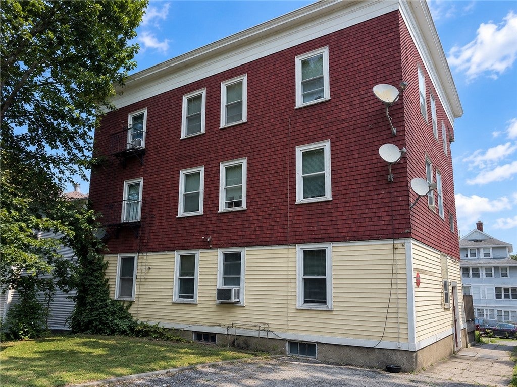 274 Diamond Hill Road