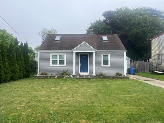 7 KING RD, MIDDLETOWN, RI 02842 - Image f072c35dfba3590a8a477760880b2d86/156720455