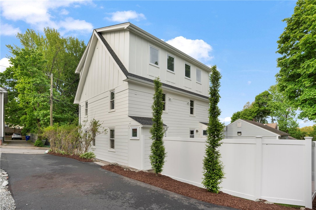 54 Grand View Street 56