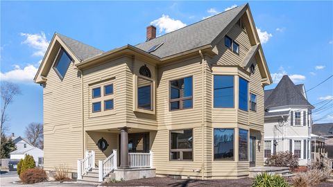 647 Jefferson Boulevard Warwick RI 02886