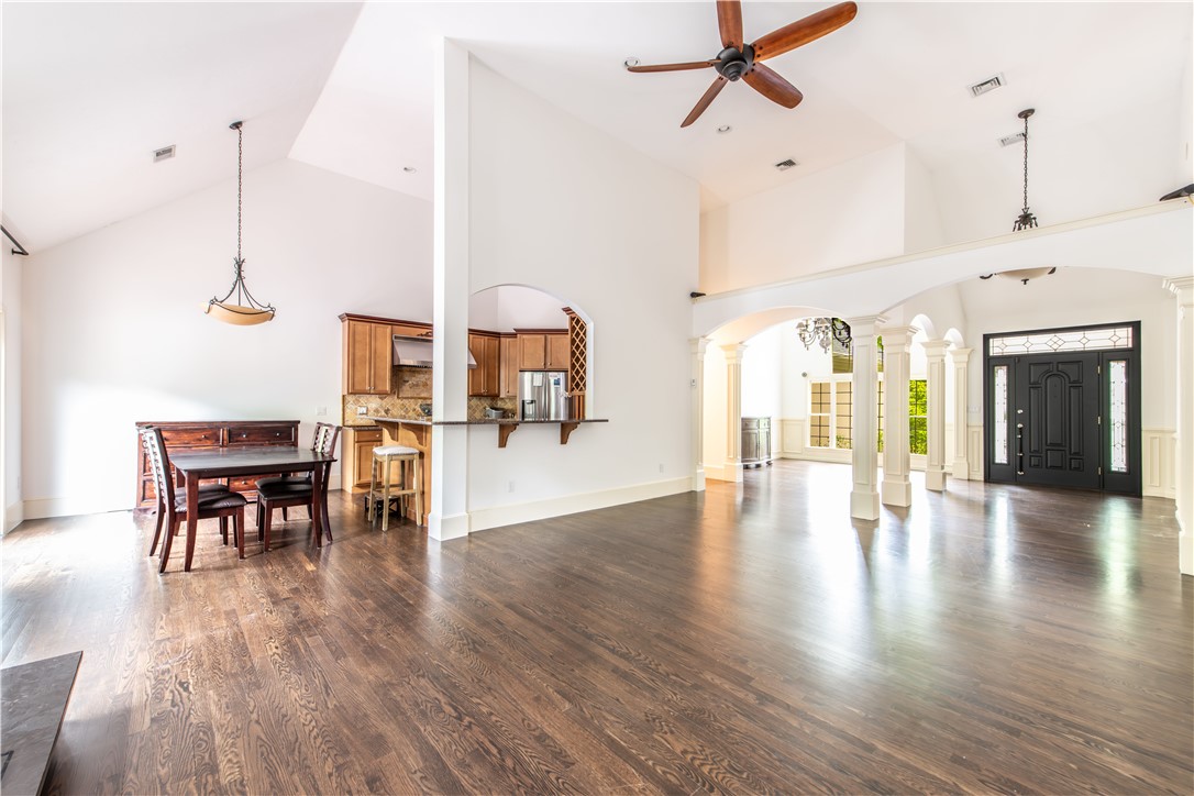 4 Hart Pond Drive
