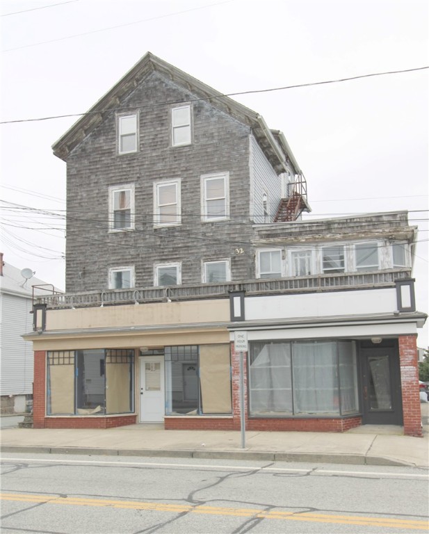 32 Main Road