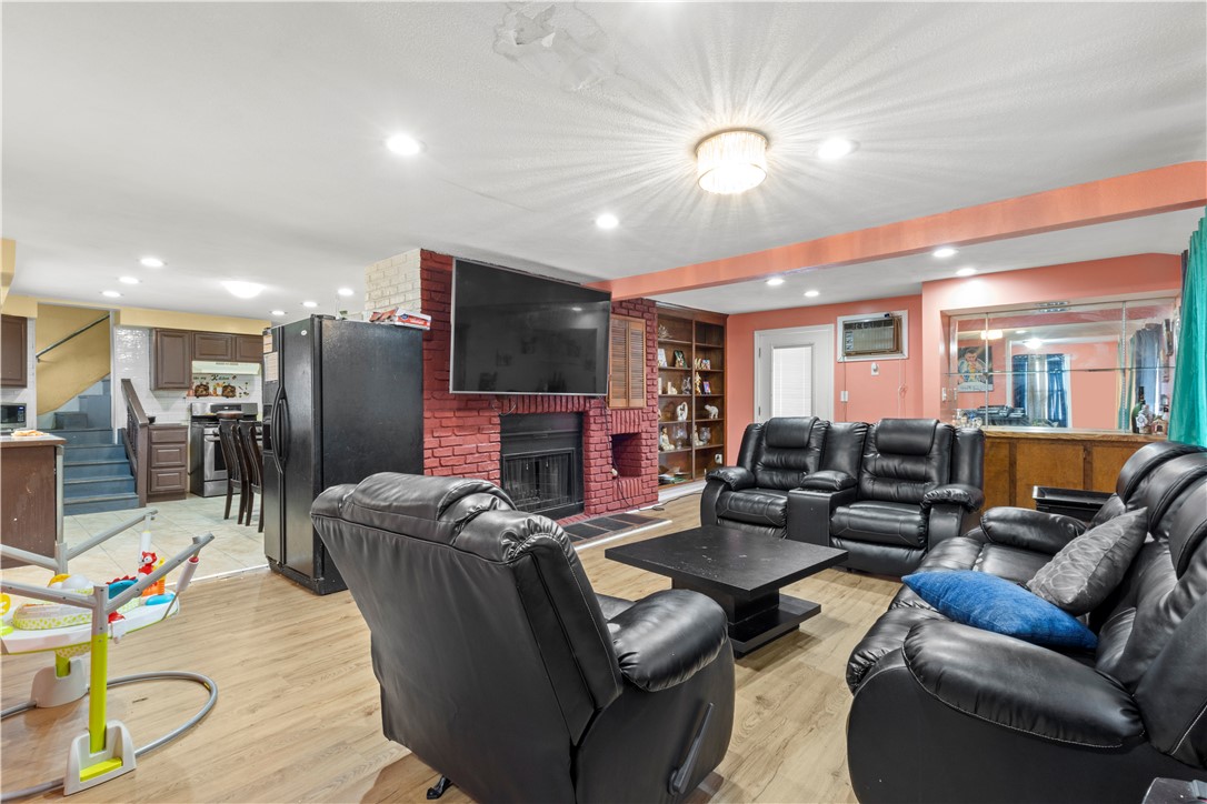 22 Whipple Avenue 24