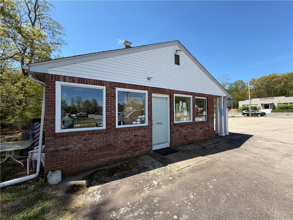 7560 Post Road