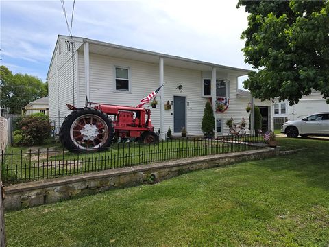 95 2nd Avenue Cranston RI 02910