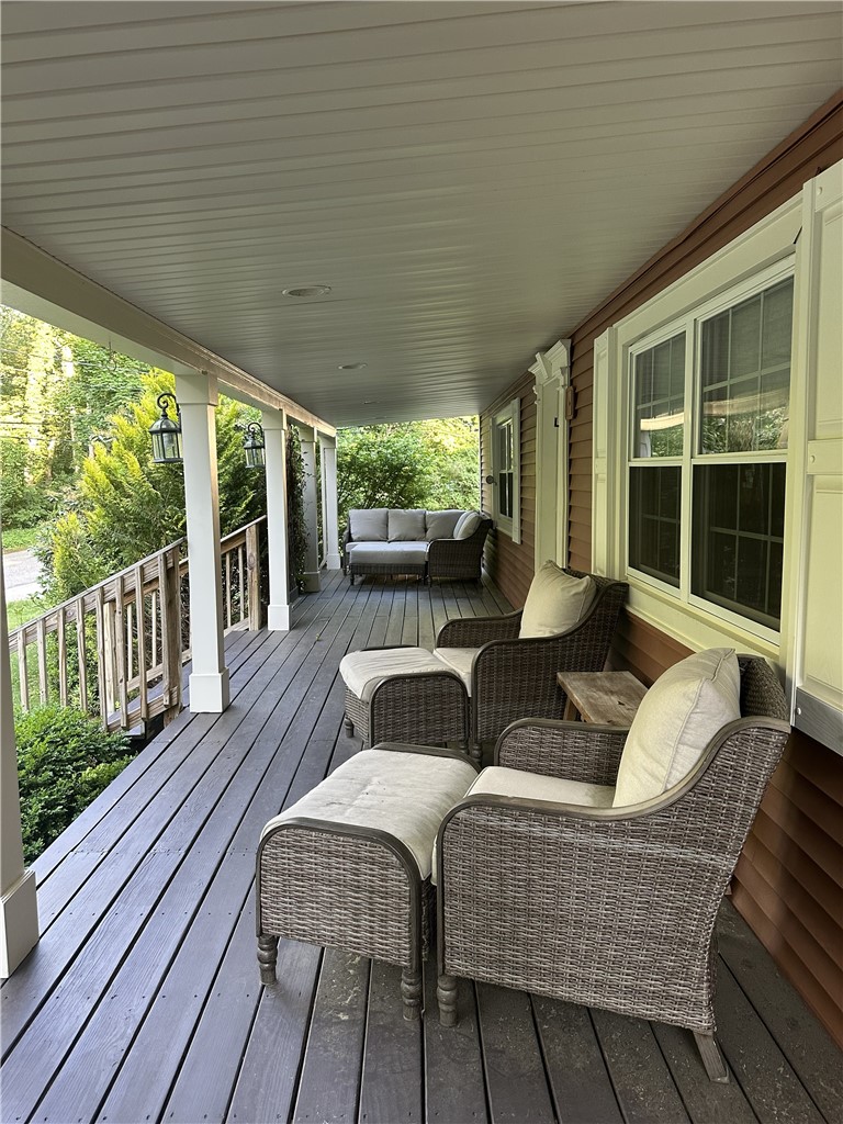 1635 Old Smithfield Road