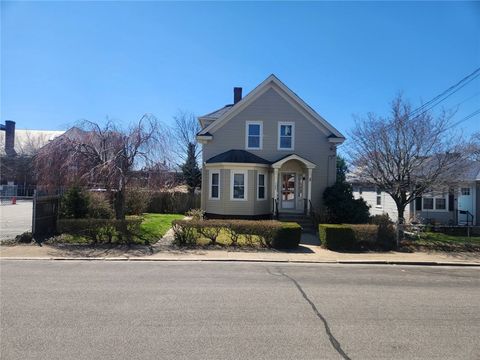 164 Morris Avenue Pawtucket RI 02860