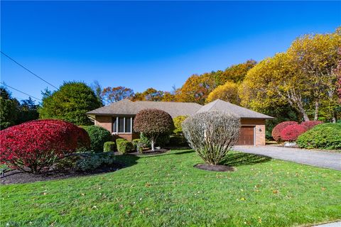 40 Phenix Ridge Drive Cranston RI 02921