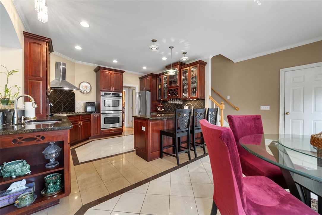 South Kingstown, Rhode Island 02879, United States, 4 Bedrooms Bedrooms, ,5 BathroomsBathrooms,Residential,Active,121257