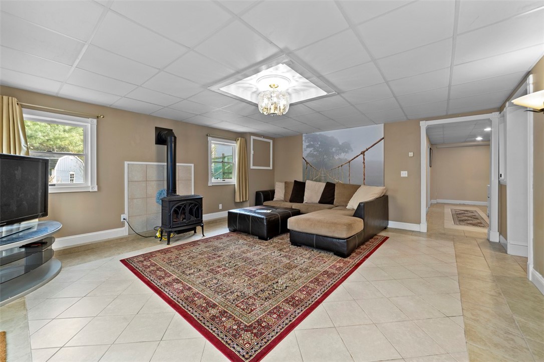 South Kingstown, Rhode Island 02879, United States, 4 Bedrooms Bedrooms, ,5 BathroomsBathrooms,Residential,Active,121257