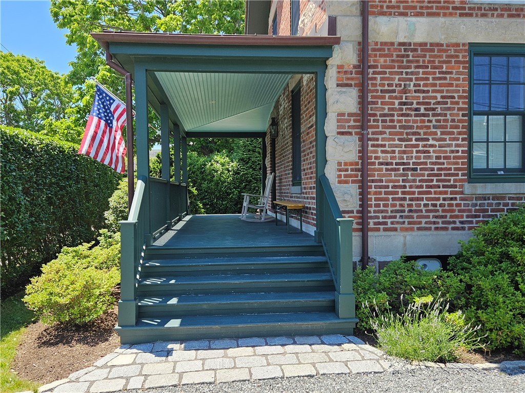 209 Coggeshall Avenue