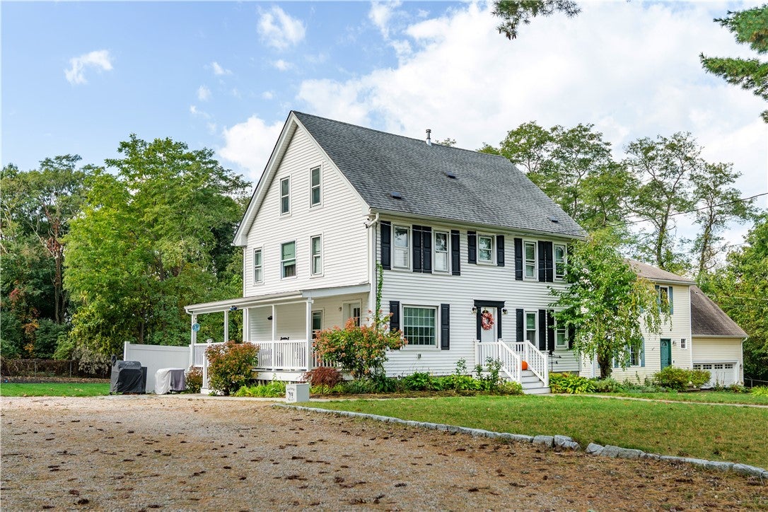 925 Cedar Swamp Road