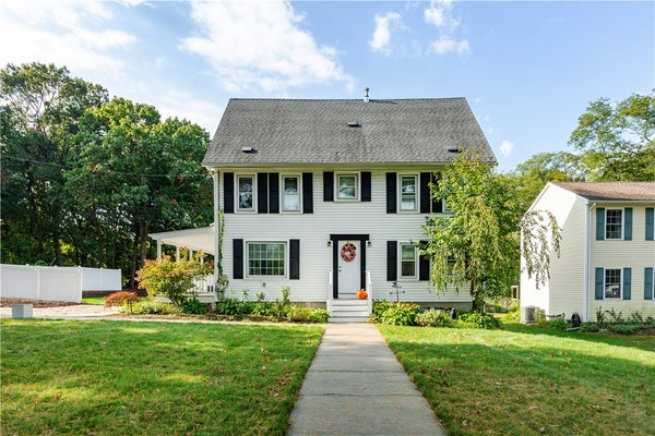 925 CEDAR SWAMP RD, WARWICK, RI 02889 - Image f3f5686b2df10a113b135f2dcdf63ad8/1805480087