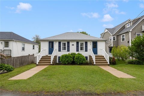 66 Knowlesway Upper unit Narragansett RI 02882