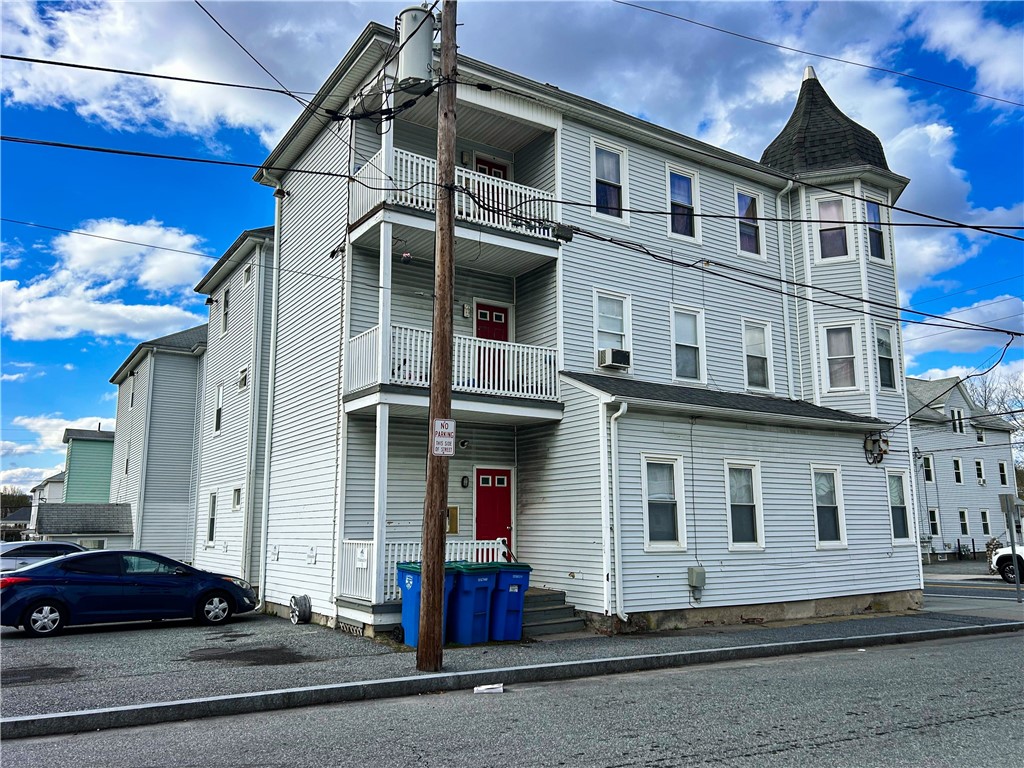 176 RAILROAD Street 180