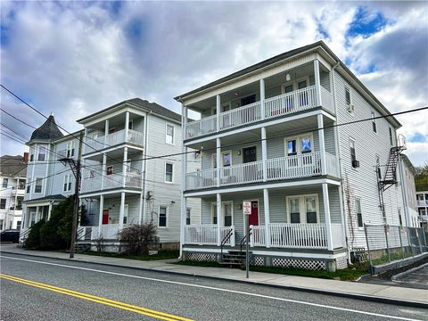 176 RAILROAD Street 180 Lincoln RI 02838