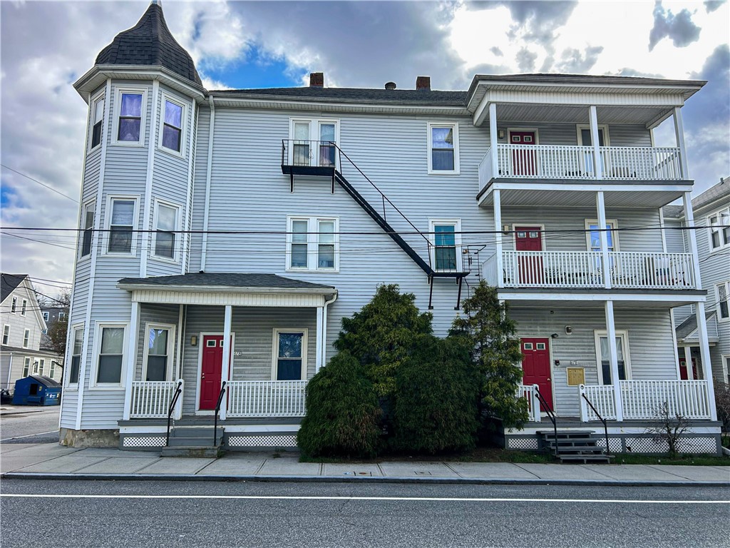 176 RAILROAD Street 180