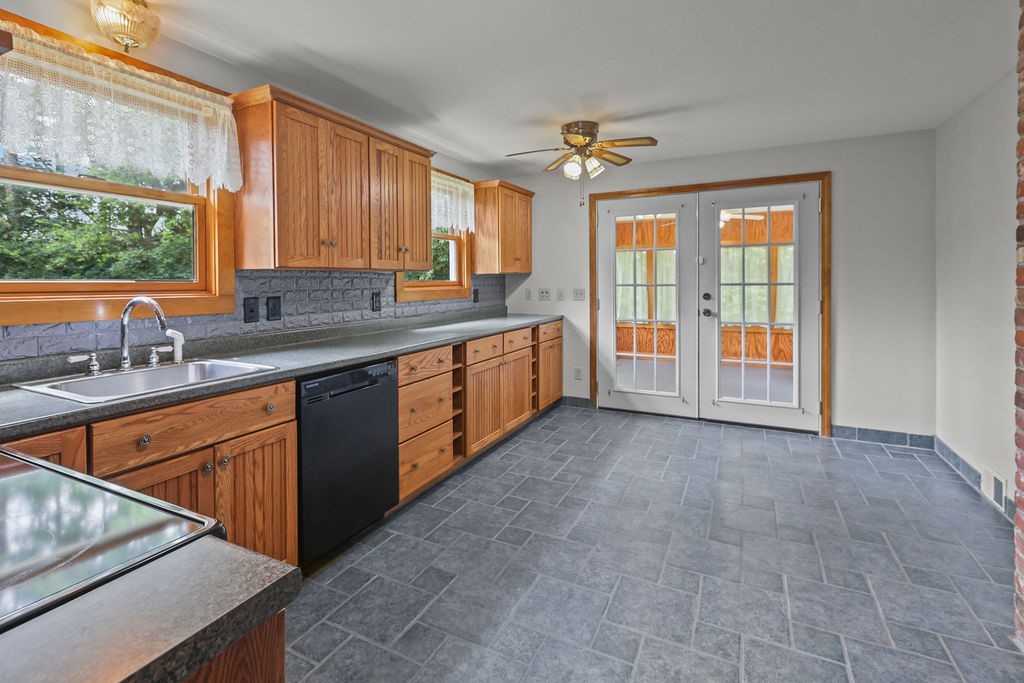 22 Oakridge Road
