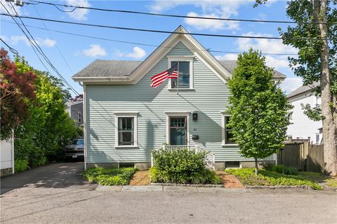 43 Sherman Street Newport RI 02840