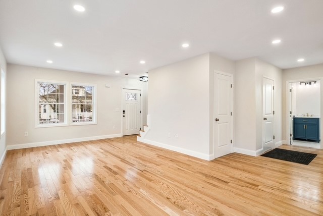 28 Mowry Avenue