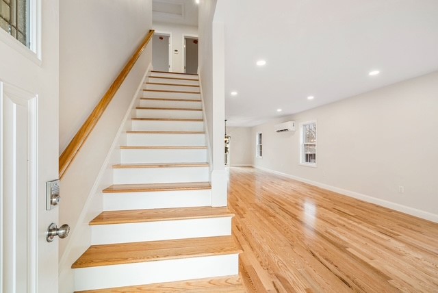 28 Mowry Avenue