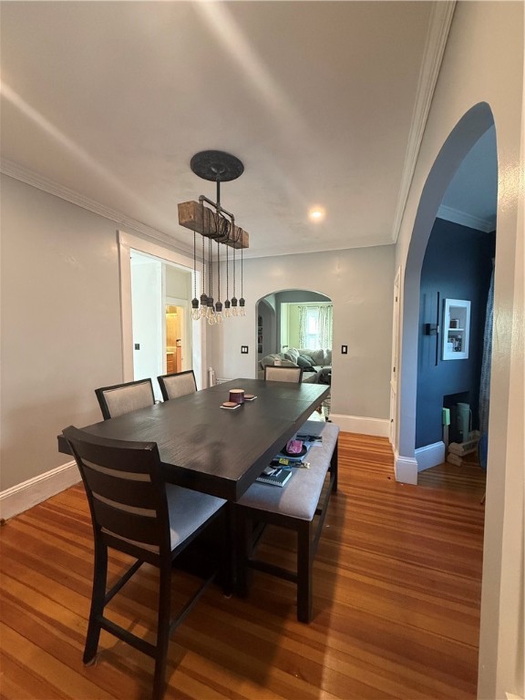 Warwick, Rhode Island 02888, United States, 3 Bedrooms Bedrooms, ,2 BathroomsBathrooms,Residential,Active,194437