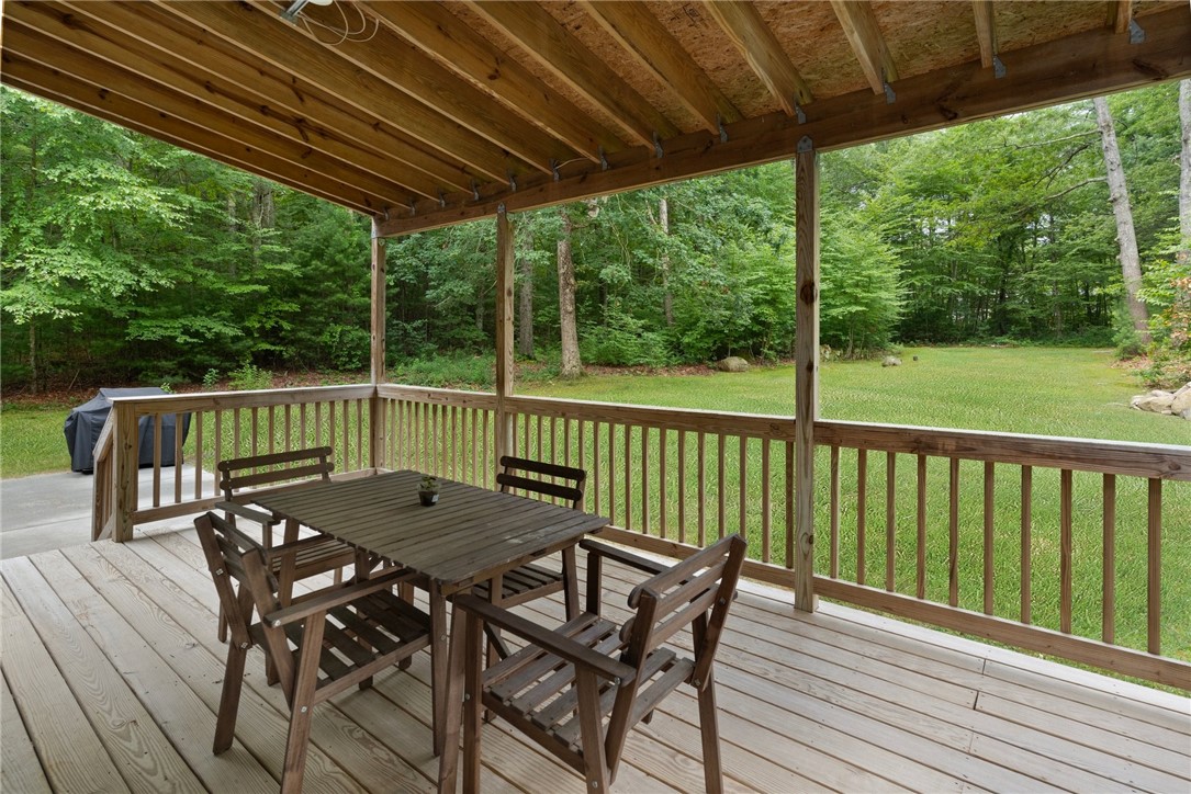 Hopkinton, Rhode Island 02832, United States, 3 Bedrooms Bedrooms, ,3 BathroomsBathrooms,Residential,Active,166149