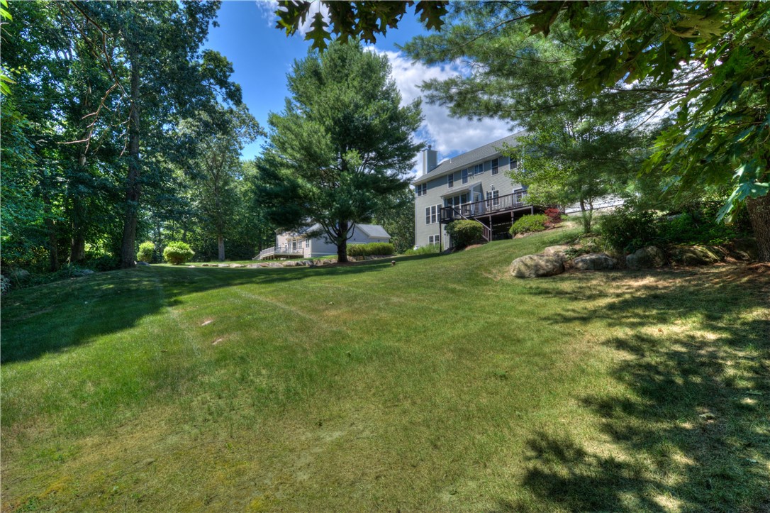 East Greenwich, Rhode Island 02818, United States, 4 Bedrooms Bedrooms, ,3 BathroomsBathrooms,Residential,Active,87317