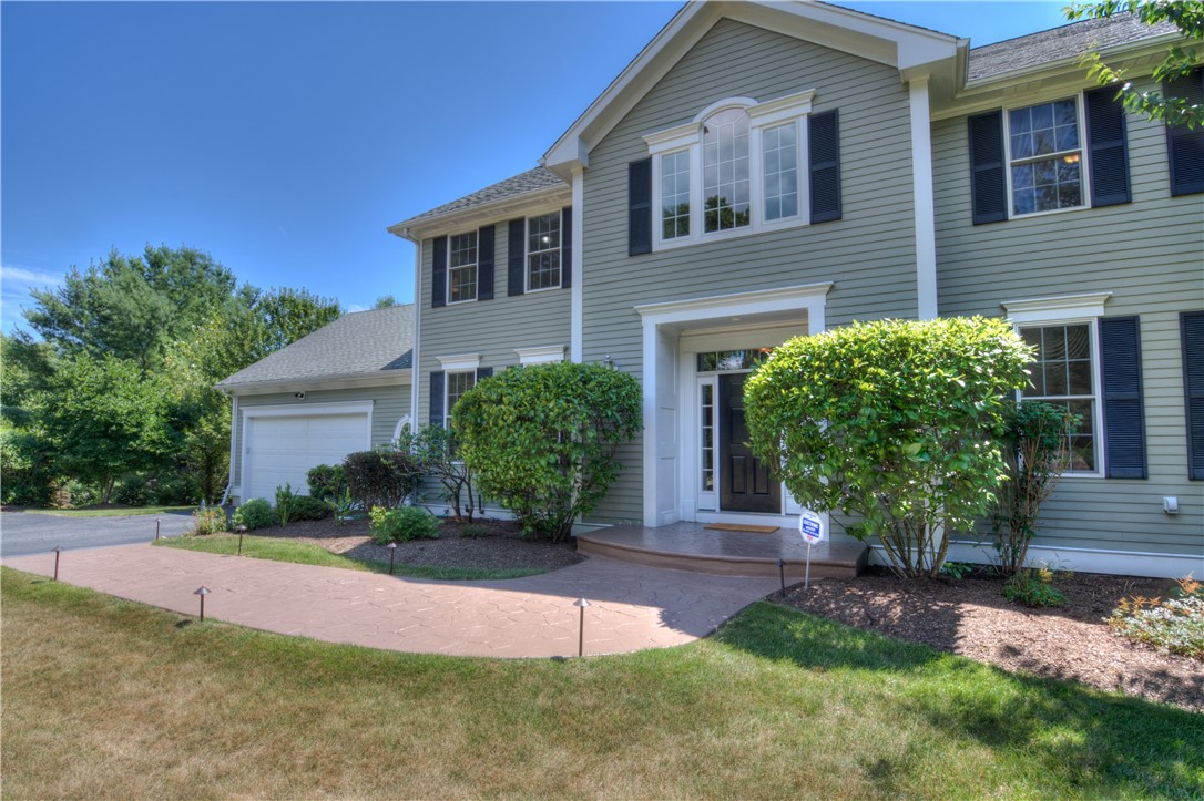 East Greenwich, Rhode Island 02818, United States, 4 Bedrooms Bedrooms, ,3 BathroomsBathrooms,Residential,Active,87317