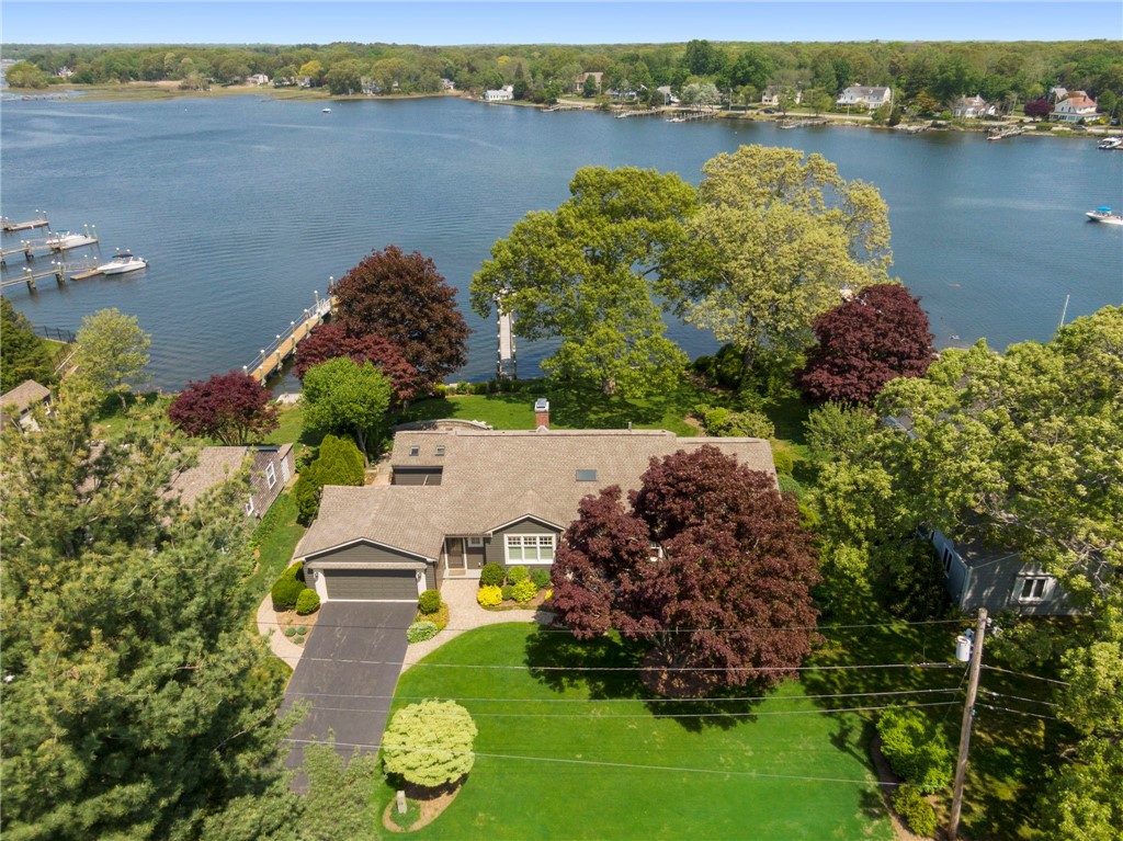 29 Riverside Drive
