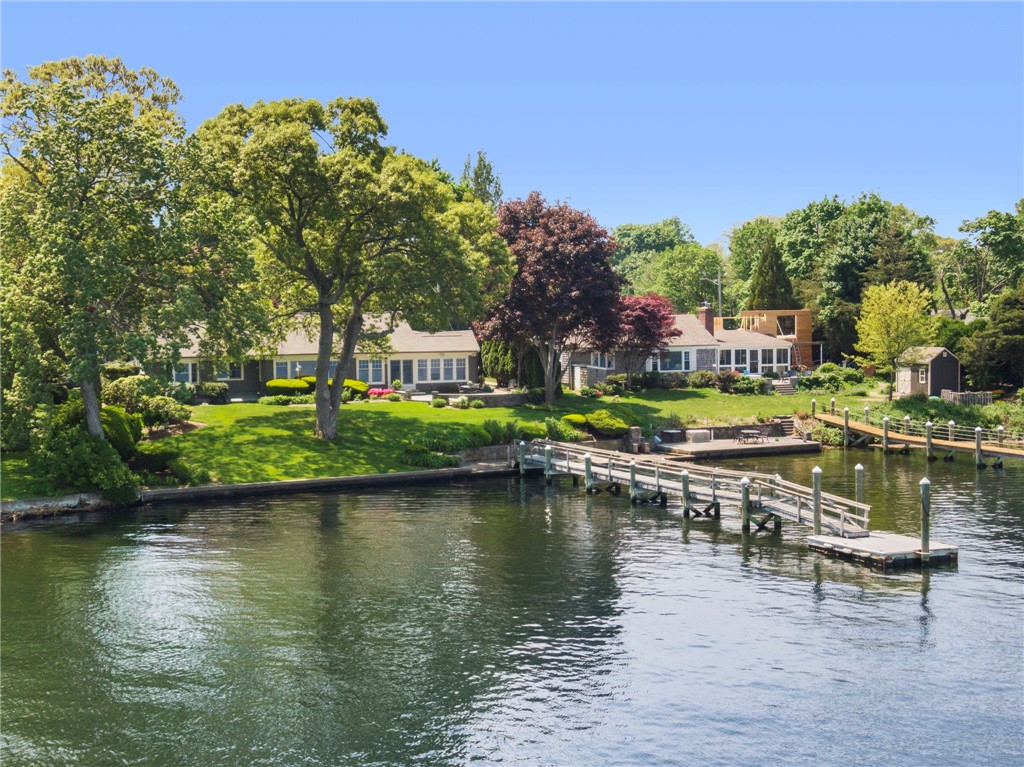 29 Riverside Drive
