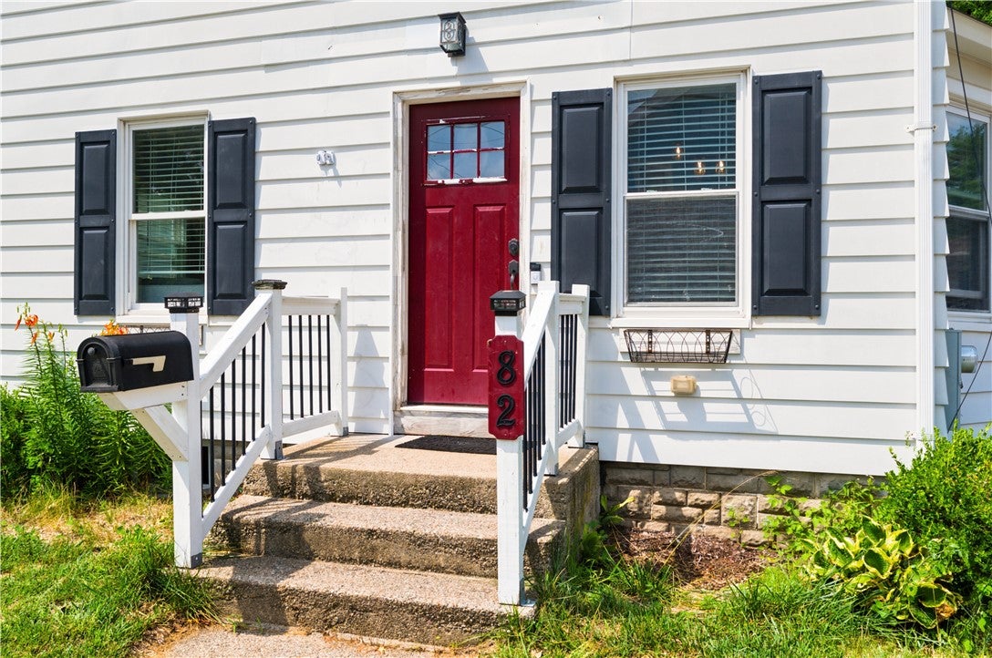82 Dyer Avenue