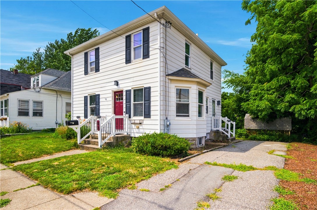 82 Dyer Avenue