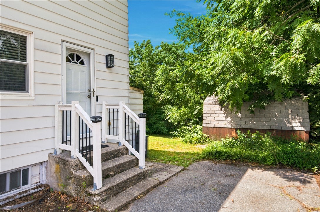 82 Dyer Avenue