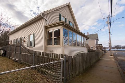 12 Washington Street 2 Bristol RI 02809