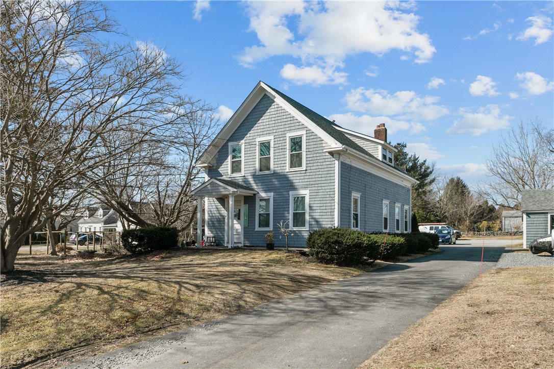 2014 2016 E Main Road

                                                                             Portsmouth                                

                                    , RI - $925,000