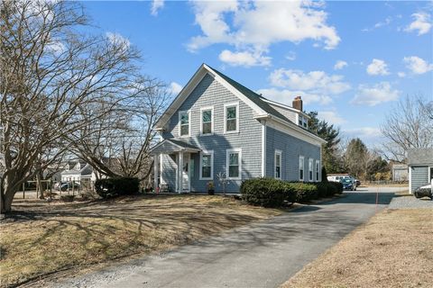 2014 2016 E Main Road Portsmouth RI 02871