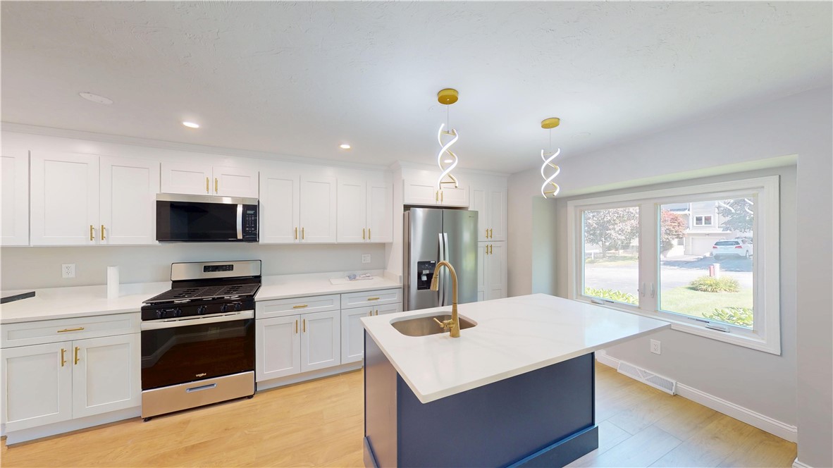 40 Waterview Drive B