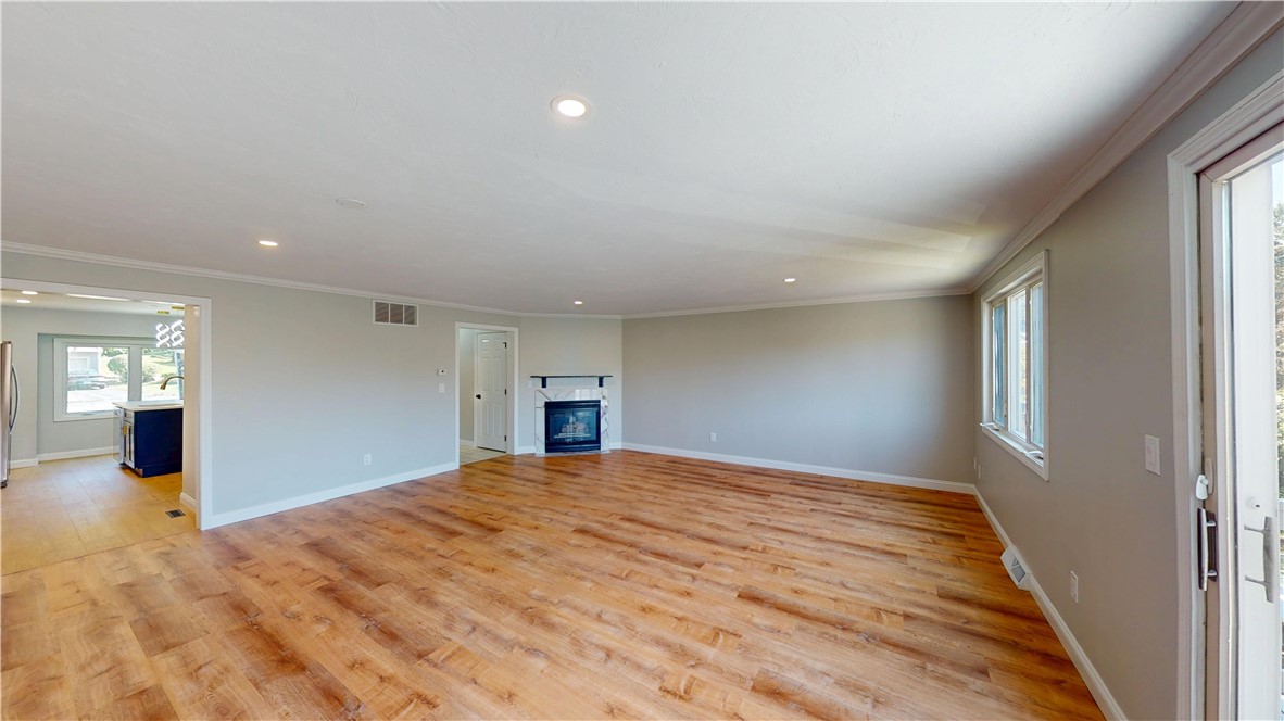 40 Waterview Drive B