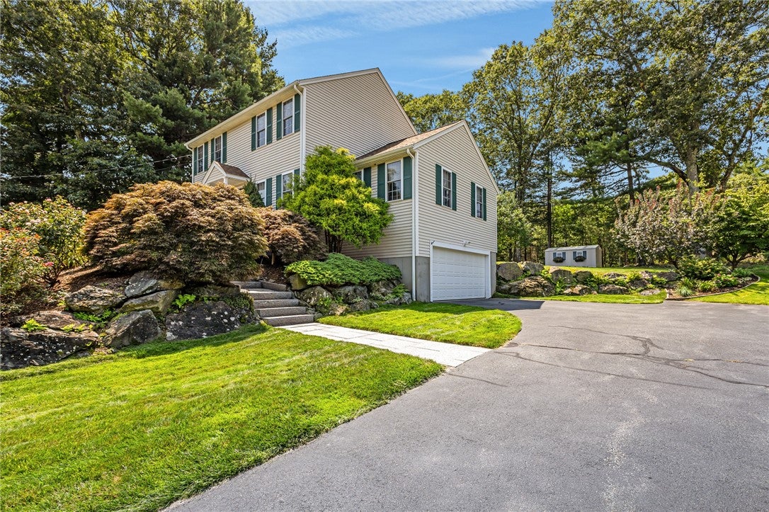 5 Lauretta Lane