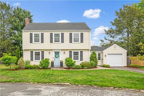 25 Marshall Way East Providence RI 02916